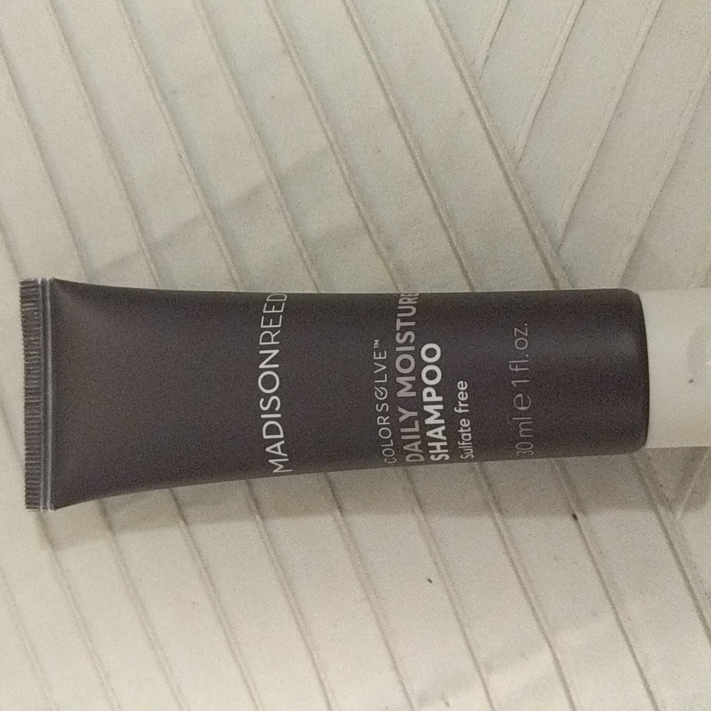 NWT Daily Moisture Shampoo